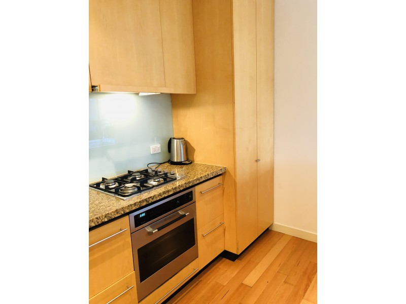 713/80 Clarendon Street, Southbank VIC 3006