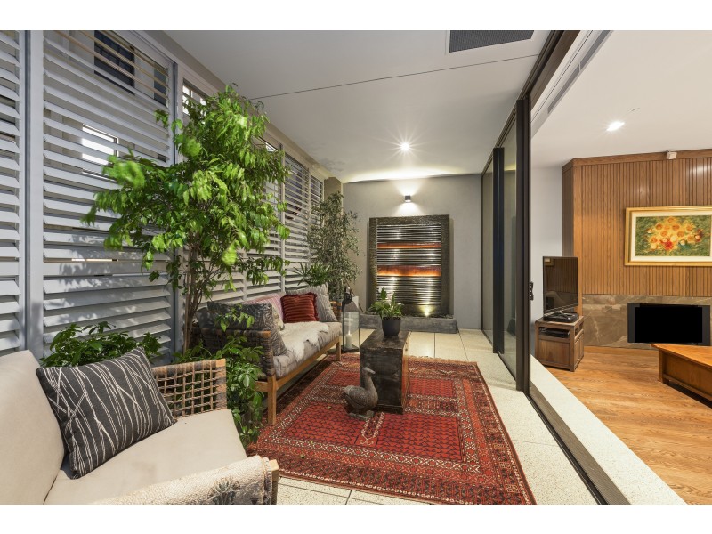 202/150 Clarendon Street, East Melbourne VIC 3002