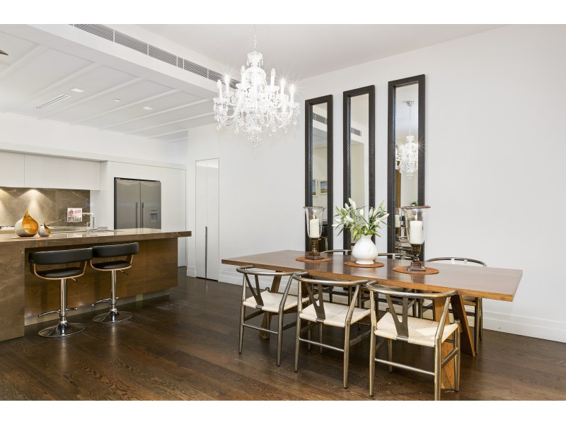 202/150 Clarendon Street, East Melbourne VIC 3002