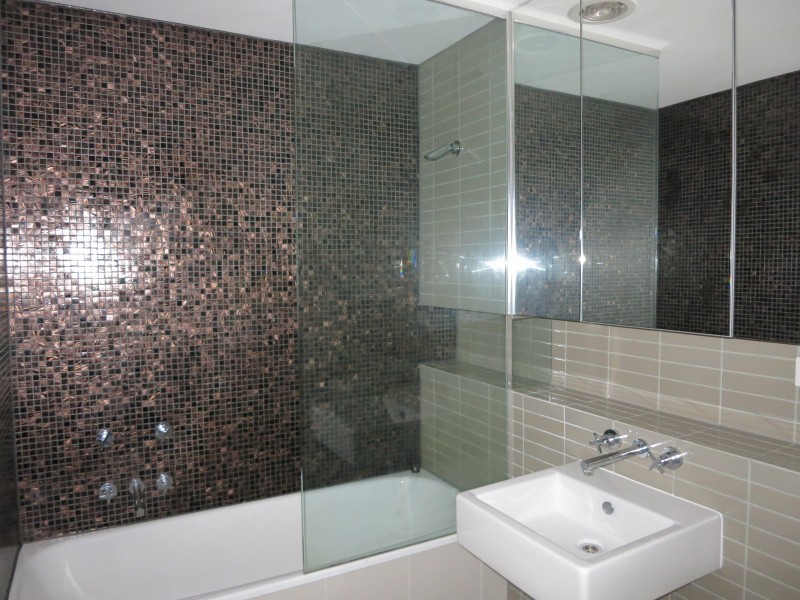 318/55 Queens Road, Melbourne VIC 3004