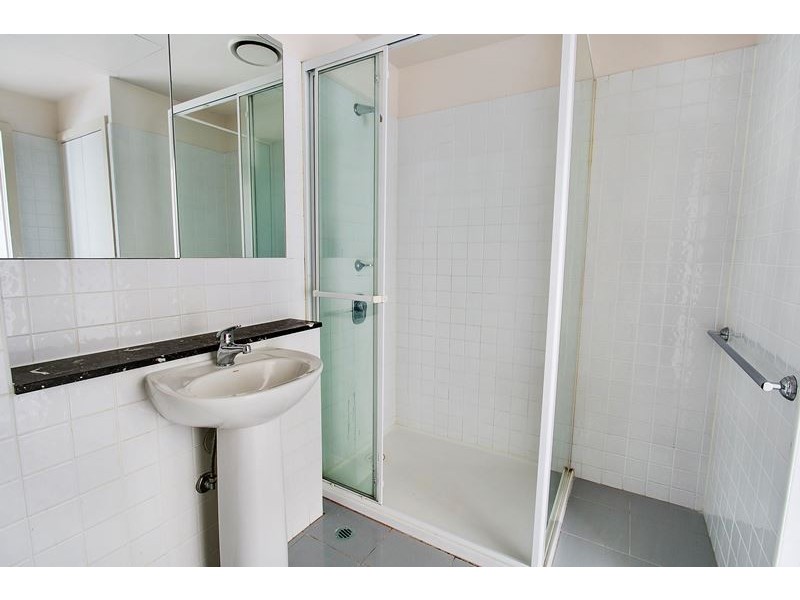 1612/250 Elizabeth Street, Melbourne VIC 3000