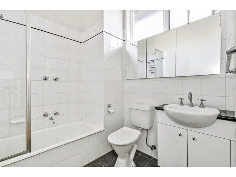 8/19 Kensington Road, South Yarra VIC 3141