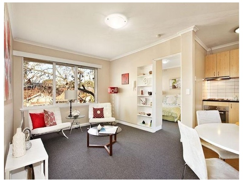 5/6 Wave Street, Elwood VIC 3184