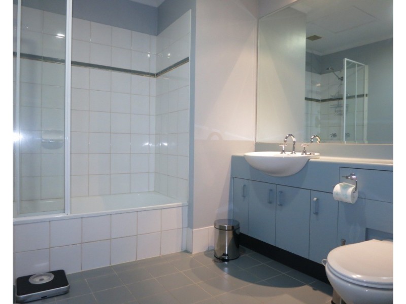 91/28 Southgate Avenue, Southbank VIC 3006