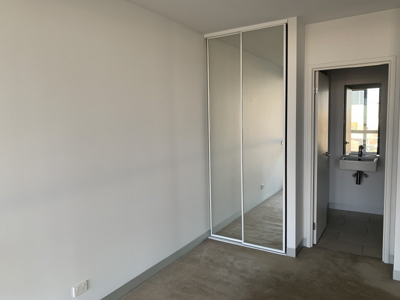 925/555 Flinders Street, Melbourne VIC 3000