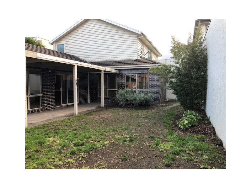 4 Sauvage Street, Parkville VIC 3052