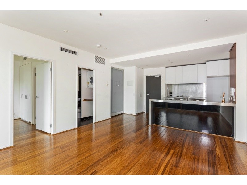 2008/620 Collins Street, Melbourne VIC 3000