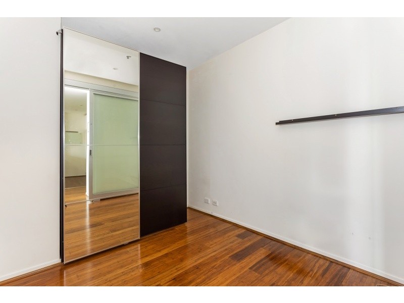 2008/620 Collins Street, Melbourne VIC 3000