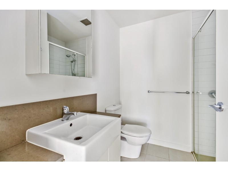 202/33 Cliveden Close, East Melbourne VIC 3002