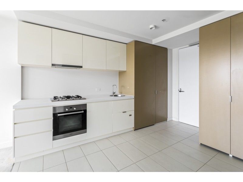 504/33 Mackenzie Street, Melbourne VIC 3000