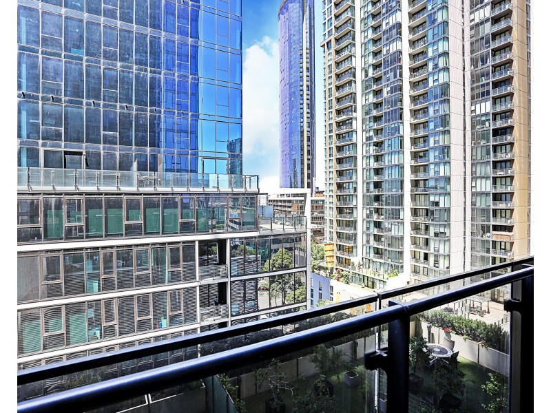 1012/151 City Road, Southbank VIC 3006