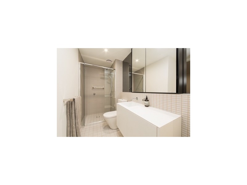 102/2a Henry Street, Windsor VIC 3181