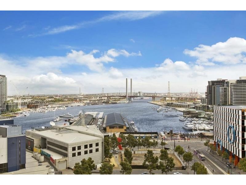 1901/675 La Trobe Street, Docklands VIC 3008