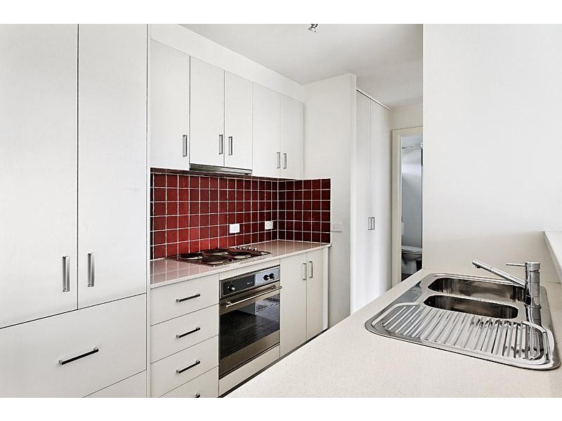 15/225 Buckley Street, Essendon VIC 3040