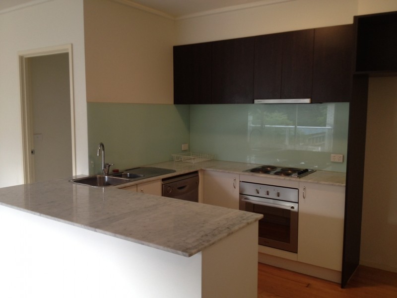 17/327 Dandenong Road, Prahran VIC 3181