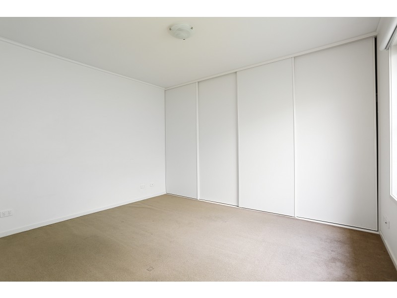 17/327 Dandenong Road, Prahran VIC 3181