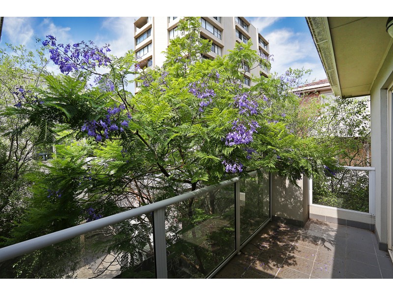 17/327 Dandenong Road, Prahran VIC 3181