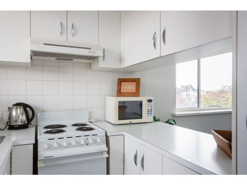 11/18 Scott Street, Elwood VIC 3184