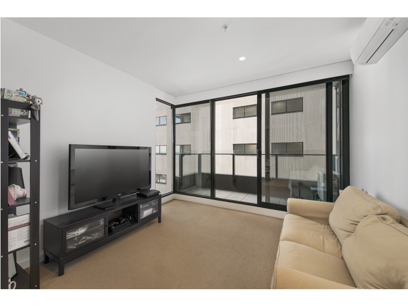 1714/50 Albert Road, South Melbourne VIC 3205