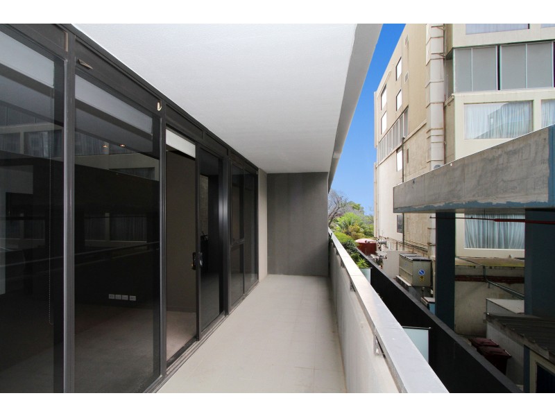 102/55 Queens Road, Melbourne VIC 3000