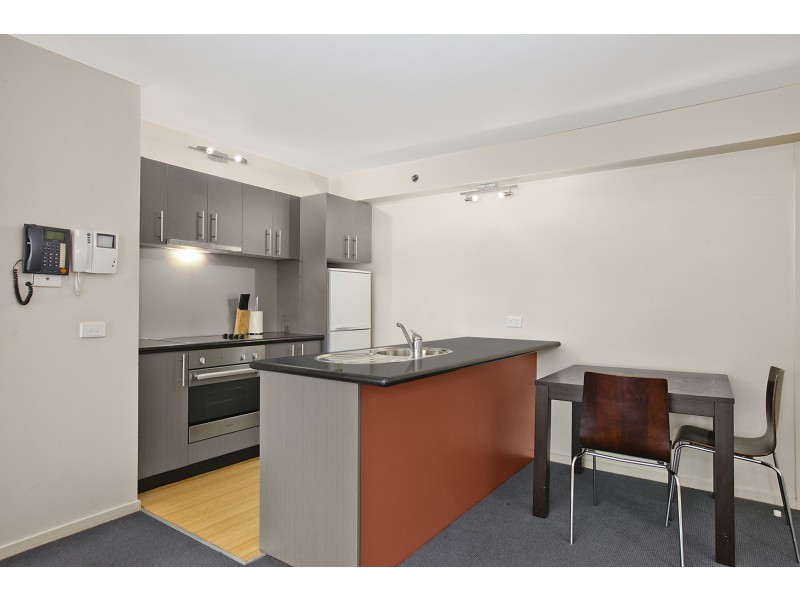 1402/325 Collins Street, Melbourne VIC 3000