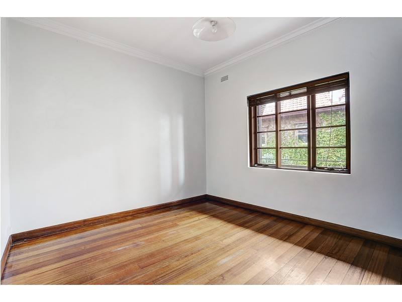 4/18 Marine Parade, St Kilda VIC 3182