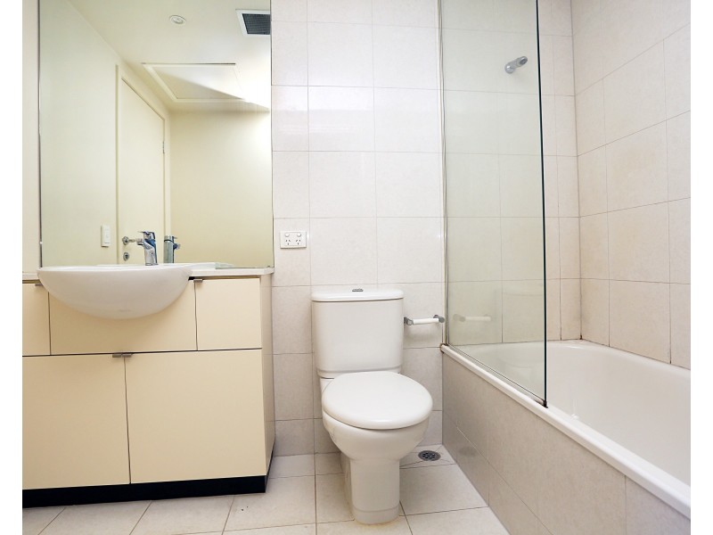 2109/80 Clarendon Street, Southbank VIC 3006