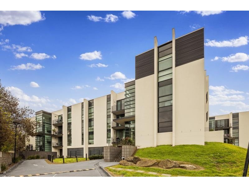 122/200 Smithfield Road, Flemington VIC 3031