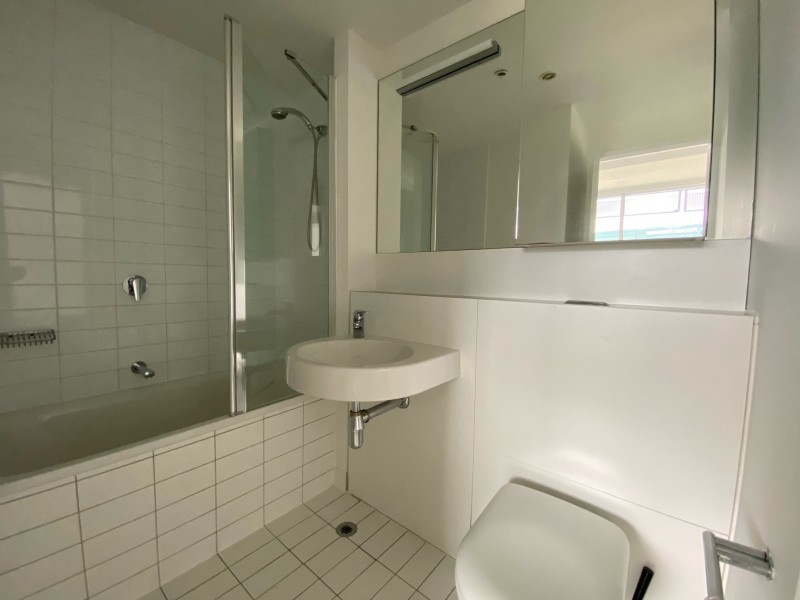 1202/620 Collins Street, Melbourne VIC 3000