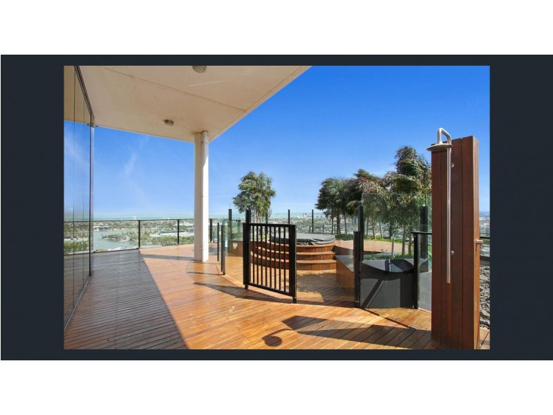 2404/50 Albert Road, South Melbourne VIC 3205