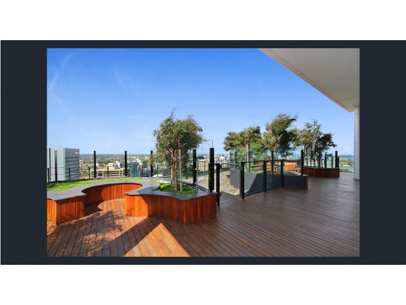 2404/50 Albert Road, South Melbourne VIC 3205