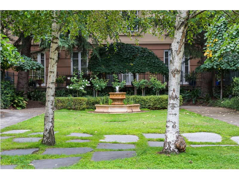 37B/211 Wellington Parade South, East Melbourne VIC 3002