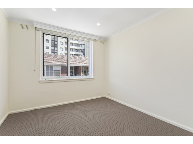 10/27 Powlett Street, East Melbourne VIC 3002