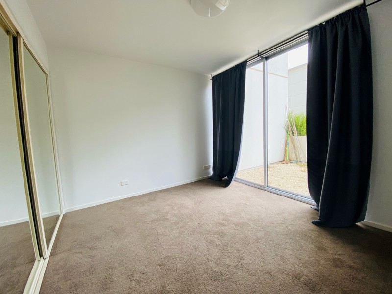 212/60 Speakmen Street, Kensington VIC 3031