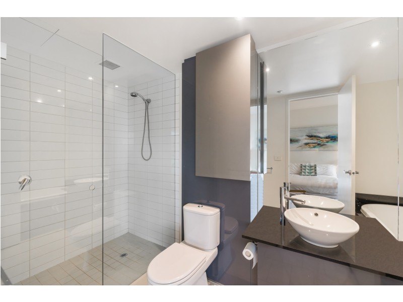 1404/7 Riverside Quay, Southbank VIC 3006