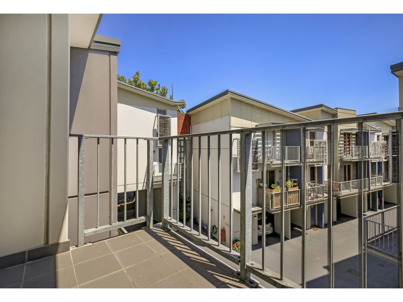 31/80 Trenerry Crescent, Abbotsford VIC 3067
