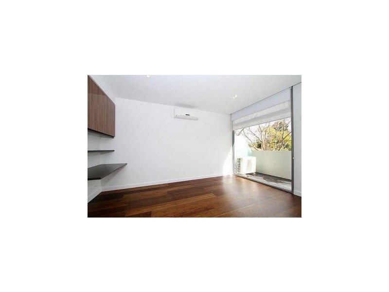 106/24 Crimea Street, St Kilda VIC 3182