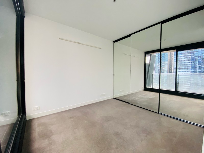2010/31 ABeckett Street, Melbourne VIC 3000