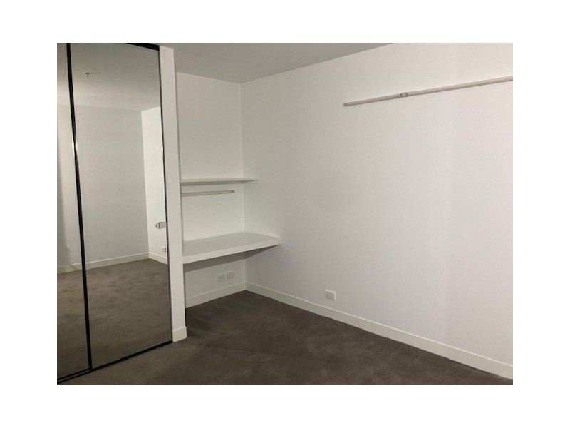 2010/31 ABeckett Street, Melbourne VIC 3000