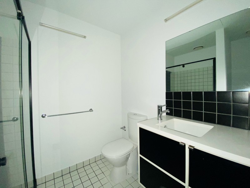 2010/31 ABeckett Street, Melbourne VIC 3000