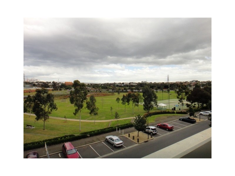 404/60 Speakmen Street, Kensington VIC 3031