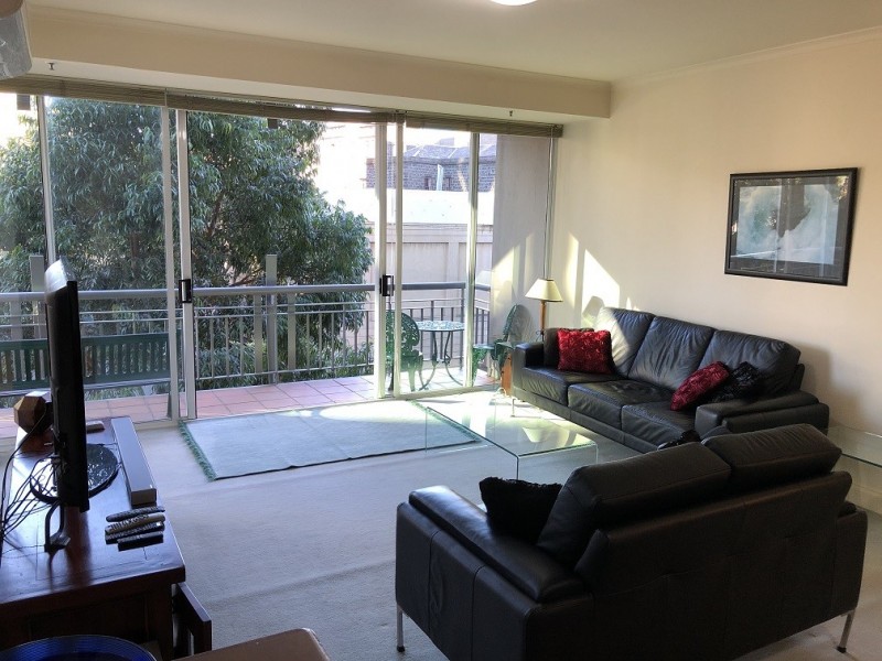 21/8 Wells Street, Southbank VIC 3006