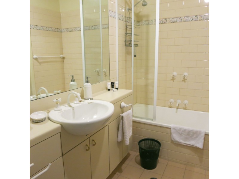 21/8 Wells Street, Southbank VIC 3006