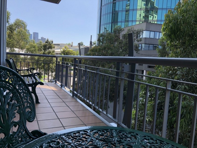 21/8 Wells Street, Southbank VIC 3006