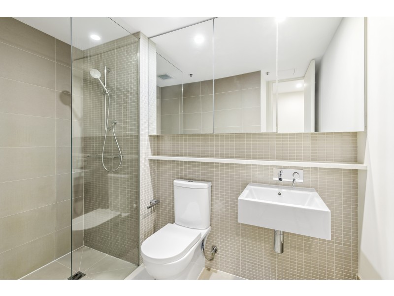 407/70 Queens Road, Melbourne VIC 3004