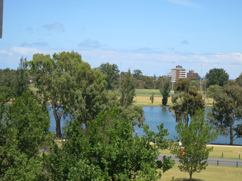 407/70 Queens Road, Melbourne VIC 3004