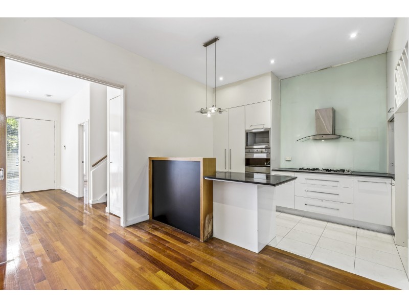 29 Wakefield Street, Kensington VIC 3031