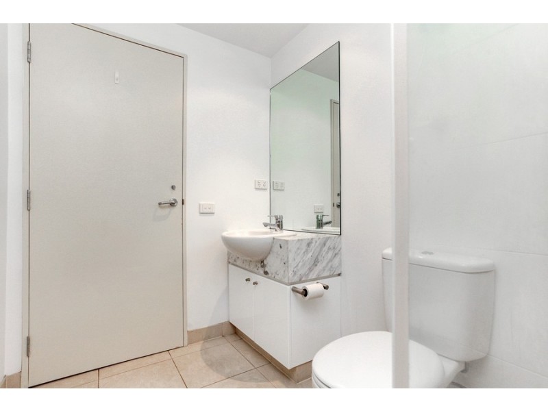 6/4-10 Bank Place, Melbourne VIC 3000