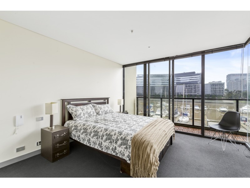 403/66 River Esplanade, Docklands VIC 3008