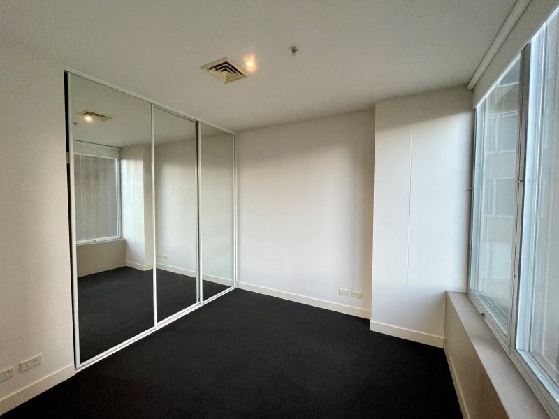 806/325 Collins Street, Melbourne VIC 3000